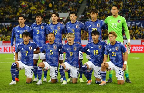 サッカー日本代表結果、そして宇宙の果てへの挑戦